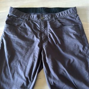 Nike Dri-Fit Golf Slim Fit Pants  Size 32 X 32 aubergine colour